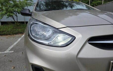 Hyundai Solaris II рестайлинг, 2013 год, 590 000 рублей, 4 фотография