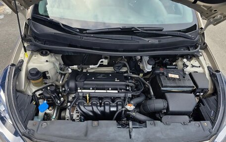 Hyundai Solaris II рестайлинг, 2013 год, 590 000 рублей, 5 фотография