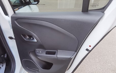 Opel Corsa F, 2022 год, 1 400 000 рублей, 18 фотография