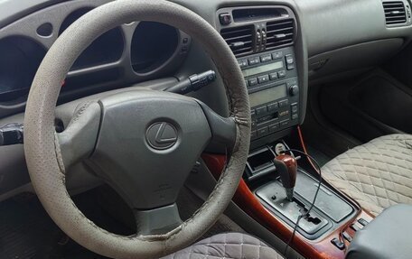 Lexus GS II рестайлинг, 1999 год, 550 000 рублей, 11 фотография