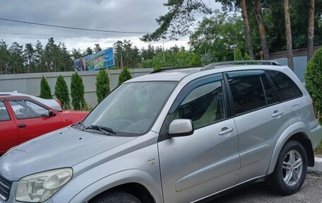 Toyota RAV4, 2004 год, 750 000 рублей, 4 фотография