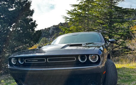 Dodge Challenger III рестайлинг 2, 2015 год, 2 650 000 рублей, 25 фотография