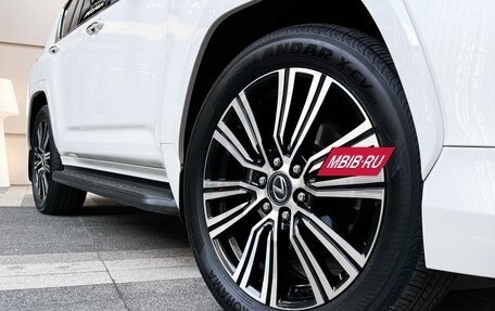 Lexus LX, 2024 год, 15 050 000 рублей, 7 фотография