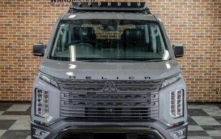 Mitsubishi Delica D:5 I, 2022 год, 2 300 000 рублей, 2 фотография