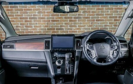 Mitsubishi Delica D:5 I, 2022 год, 2 300 000 рублей, 11 фотография