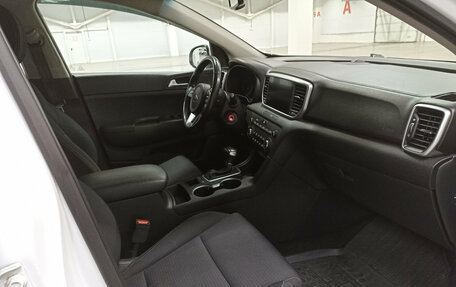 KIA Sportage IV рестайлинг, 2020 год, 1 990 000 рублей, 11 фотография