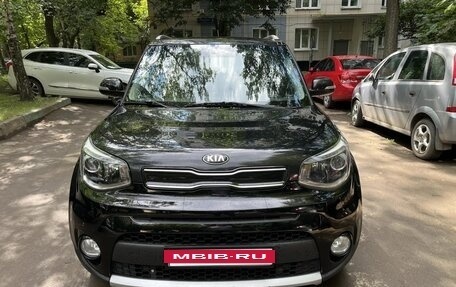 KIA Soul II рестайлинг, 2017 год, 1 375 000 рублей, 3 фотография