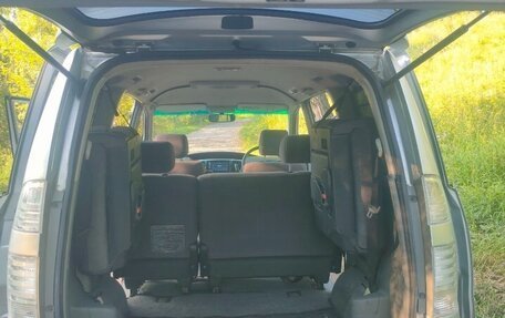 Toyota Voxy II, 2005 год, 850 000 рублей, 16 фотография