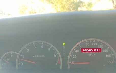 Toyota Voxy II, 2005 год, 850 000 рублей, 13 фотография