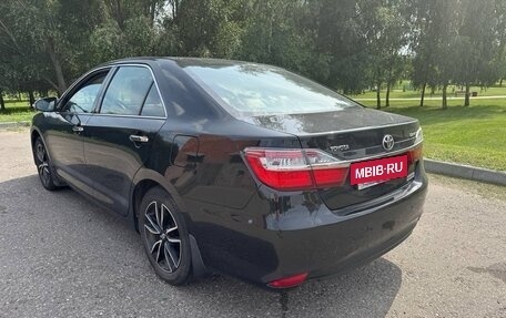 Toyota Camry, 2016 год, 2 390 000 рублей, 6 фотография