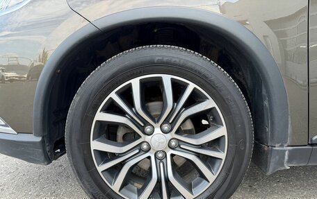 Mitsubishi Outlander III рестайлинг 3, 2015 год, 2 450 000 рублей, 14 фотография