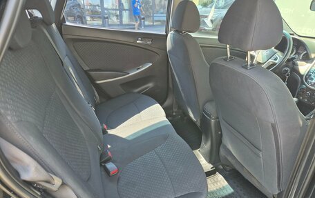 Hyundai Solaris II рестайлинг, 2011 год, 710 000 рублей, 8 фотография