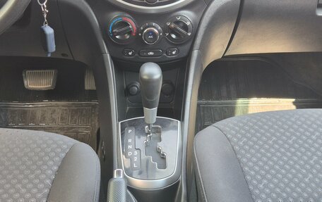 Hyundai Solaris II рестайлинг, 2011 год, 710 000 рублей, 11 фотография