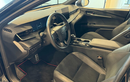 Toyota Camry, 2026 год, 3 990 000 рублей, 10 фотография