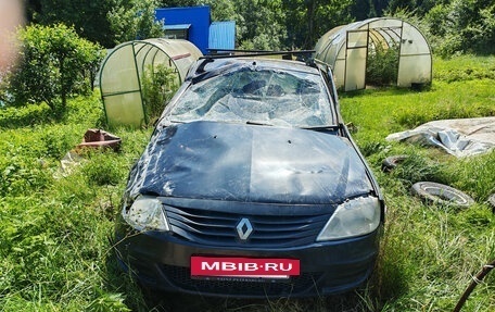 Renault Logan I, 2014 год, 120 000 рублей, 3 фотография
