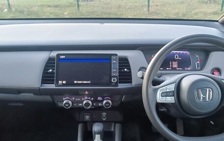 Honda Fit, 2020 год, 1 600 000 рублей, 5 фотография