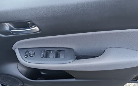 Honda Fit, 2020 год, 1 600 000 рублей, 10 фотография