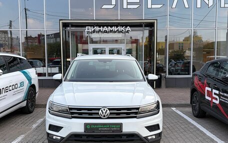 Volkswagen Tiguan II, 2018 год, 2 900 000 рублей, 2 фотография