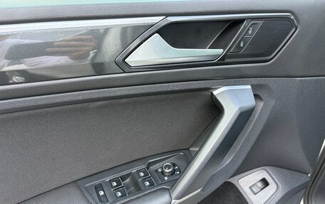 Volkswagen Tiguan II, 2018 год, 2 900 000 рублей, 10 фотография