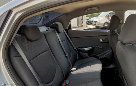 KIA Rio III рестайлинг, 2016 год, 864 000 рублей, 9 фотография