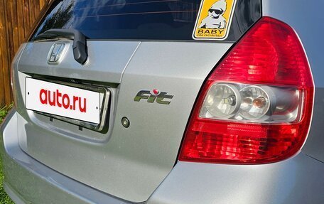 Honda Fit III, 2003 год, 250 000 рублей, 6 фотография