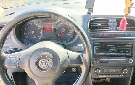 Volkswagen Polo VI (EU Market), 2012 год, 750 000 рублей, 19 фотография