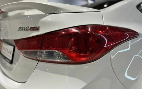 Hyundai Avante, 2011 год, 1 070 000 рублей, 8 фотография