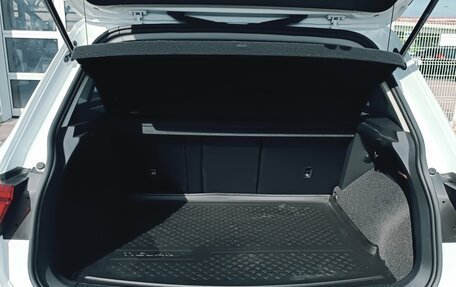 Volkswagen Tiguan II, 2021 год, 2 680 000 рублей, 9 фотография