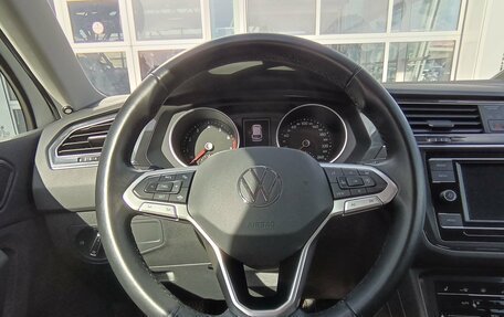 Volkswagen Tiguan II, 2021 год, 2 680 000 рублей, 11 фотография