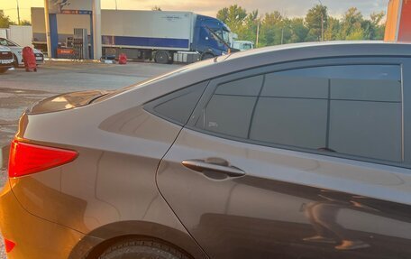 Hyundai Solaris II рестайлинг, 2016 год, 980 000 рублей, 3 фотография