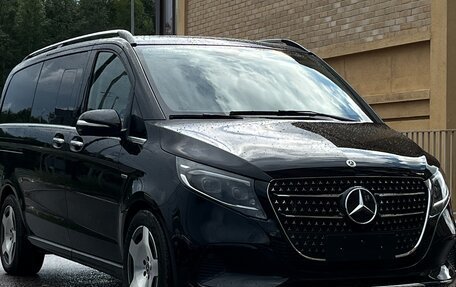 Mercedes-Benz V-Класс, 2024 год, 8 200 000 рублей, 4 фотография