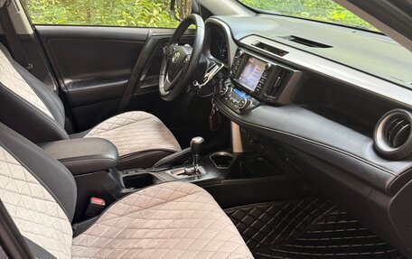 Toyota RAV4, 2017 год, 2 600 000 рублей, 11 фотография