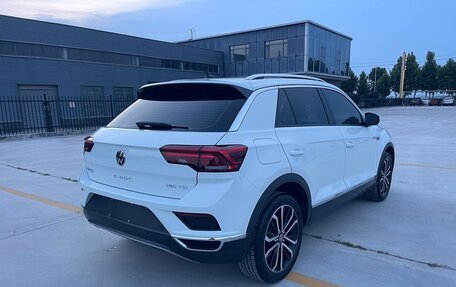 Volkswagen T-Roc I, 2022 год, 1 680 005 рублей, 5 фотография