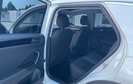 Volkswagen T-Roc I, 2022 год, 1 680 005 рублей, 12 фотография