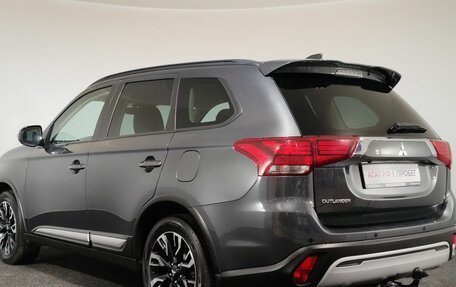 Mitsubishi Outlander III рестайлинг 3, 2022 год, 2 690 000 рублей, 7 фотография