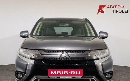 Mitsubishi Outlander III рестайлинг 3, 2022 год, 2 690 000 рублей, 2 фотография