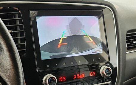 Mitsubishi Outlander III рестайлинг 3, 2022 год, 2 690 000 рублей, 20 фотография