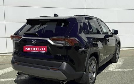 Toyota RAV4, 2019 год, 2 550 000 рублей, 5 фотография