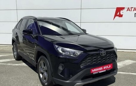 Toyota RAV4, 2019 год, 2 550 000 рублей, 3 фотография