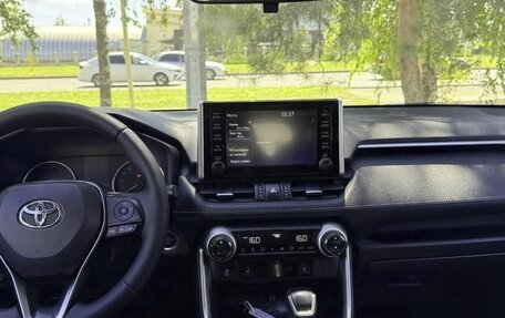 Toyota RAV4, 2019 год, 2 550 000 рублей, 13 фотография
