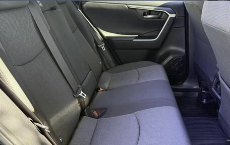 Toyota RAV4, 2019 год, 2 550 000 рублей, 19 фотография