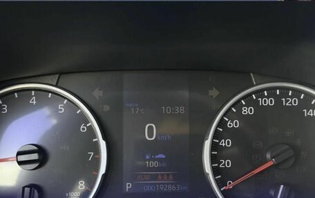 Toyota RAV4, 2019 год, 2 550 000 рублей, 15 фотография
