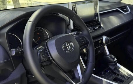 Toyota RAV4, 2019 год, 2 550 000 рублей, 12 фотография