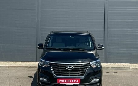 Hyundai H-1 II рестайлинг, 2021 год, 2 840 000 рублей, 4 фотография