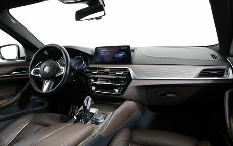 BMW 5 серия, 2017 год, 4 150 000 рублей, 14 фотография