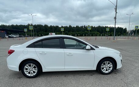 Chevrolet Cruze II, 2014 год, 850 000 рублей, 4 фотография