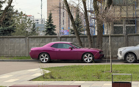 Dodge Challenger III рестайлинг 2, 2008 год, 2 800 000 рублей, 5 фотография