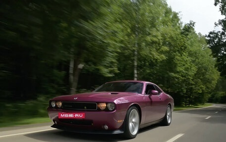 Dodge Challenger III рестайлинг 2, 2008 год, 2 800 000 рублей, 3 фотография