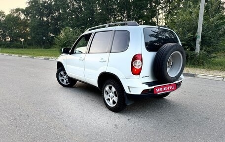 Chevrolet Niva I рестайлинг, 2012 год, 435 000 рублей, 6 фотография