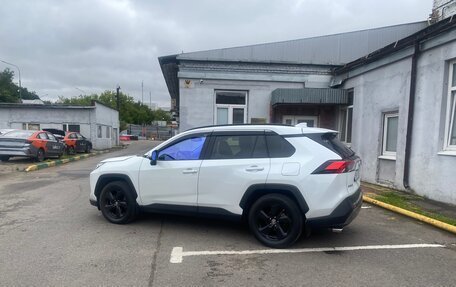 Toyota RAV4, 2021 год, 3 400 000 рублей, 4 фотография